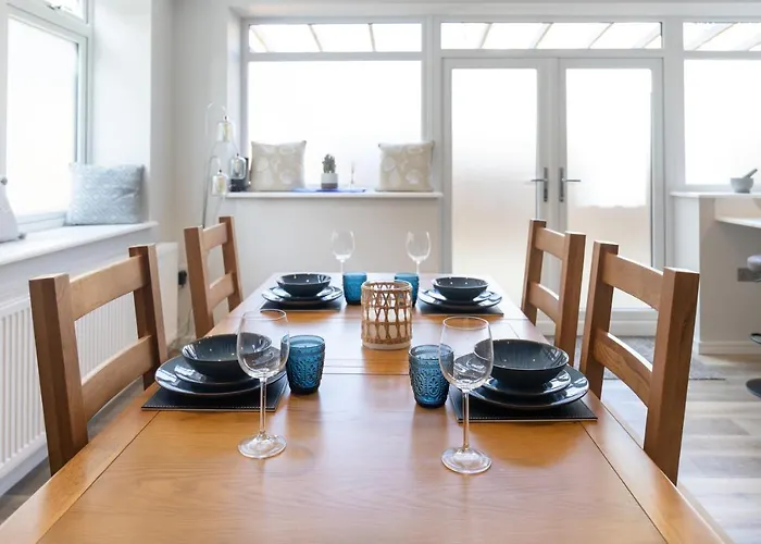 Amazing New Spacious Apartment In Se1