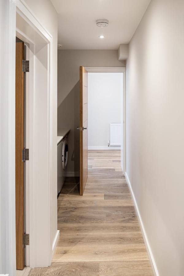 Amazing New Spacious In Se1 Apartment London