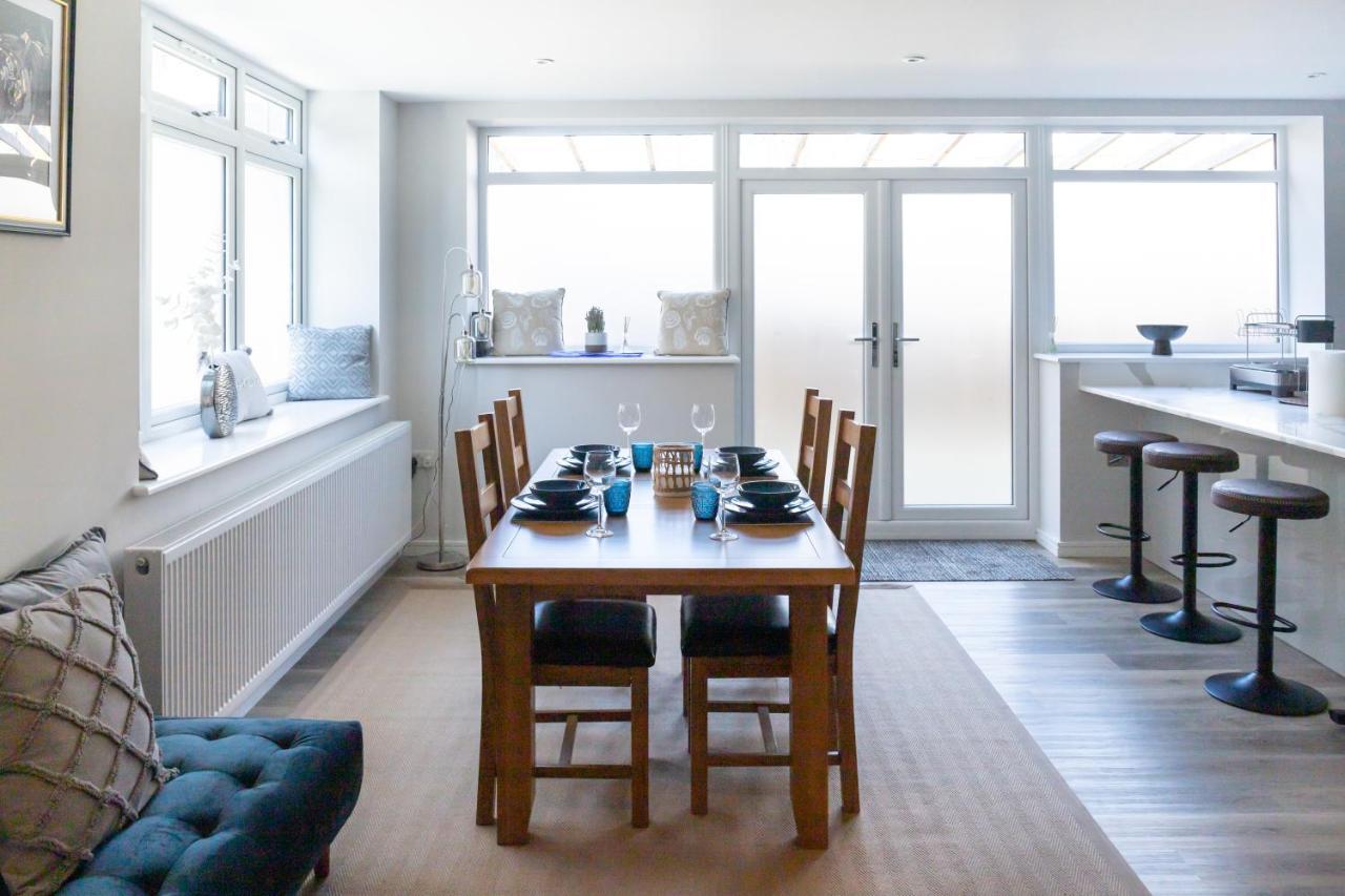 Amazing New Spacious In Se1 Apartment *