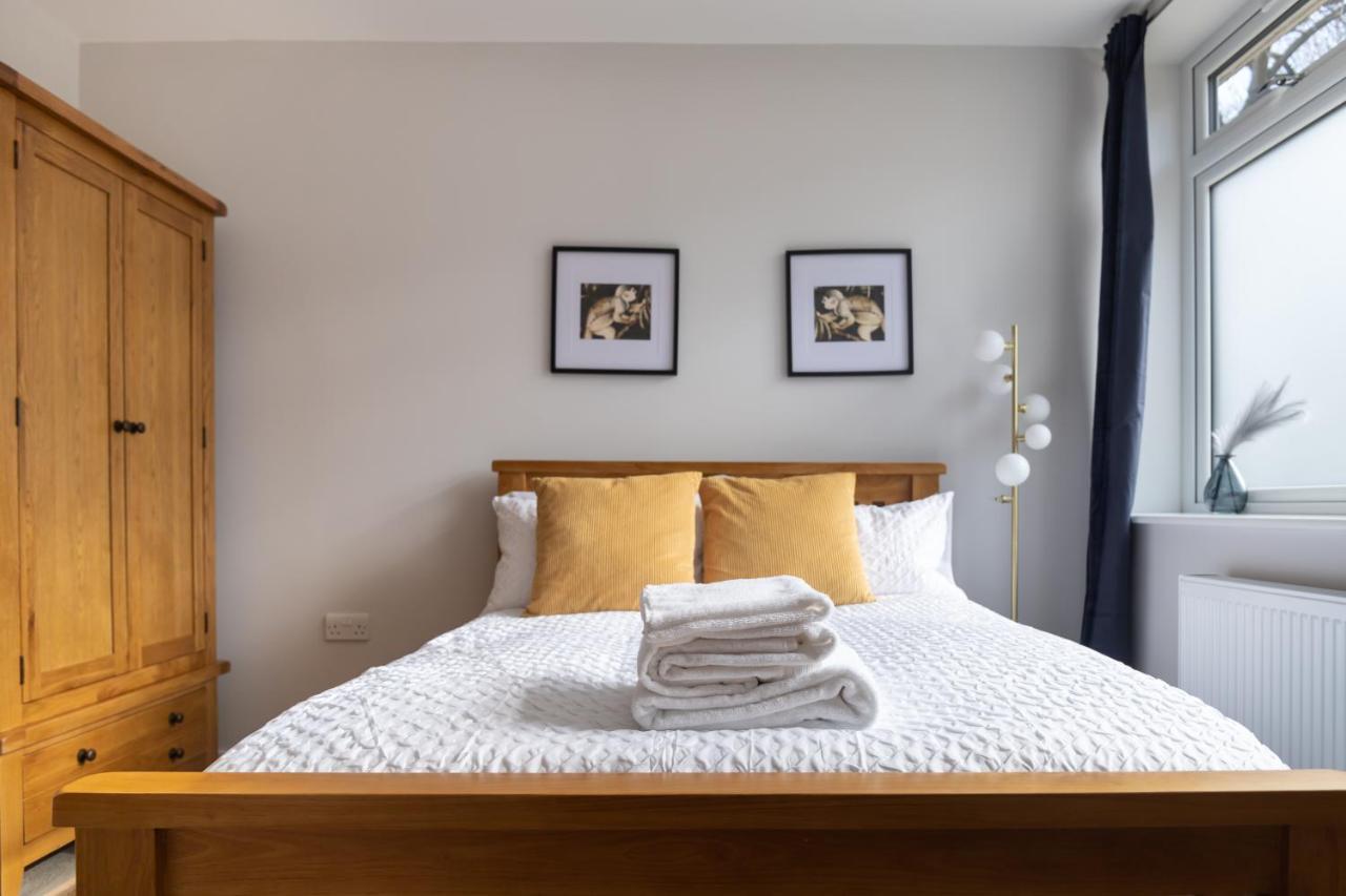 Amazing New Spacious In Se1 Apartment