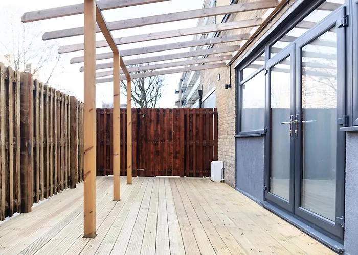 Amazing New Spacious Apartment In Se1
